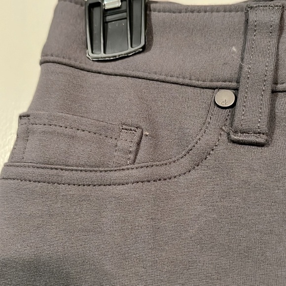 Calvin Klein Jeans pants for women. Size 4 - Picture 4 of 6